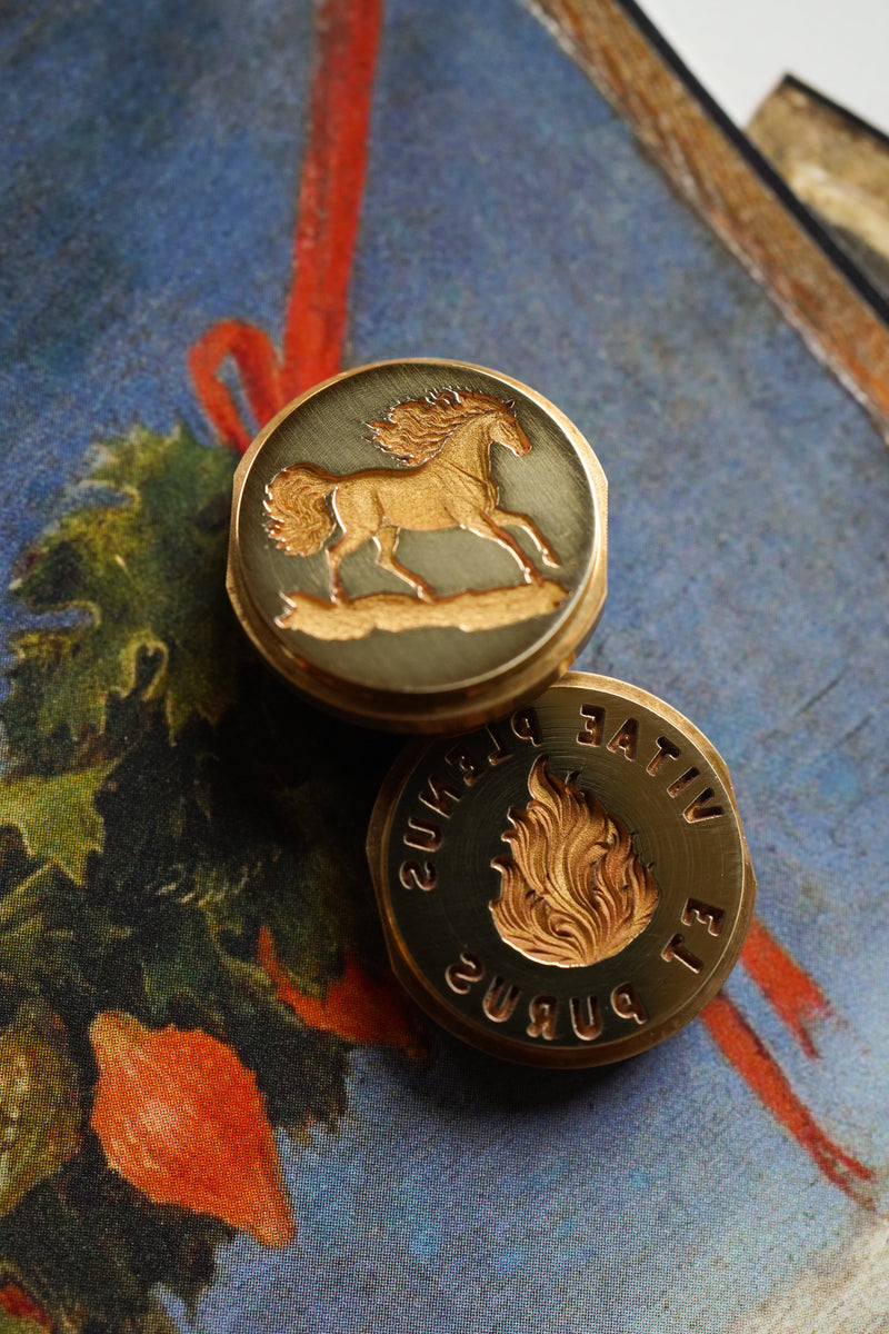 The Hastings Étui Pennies