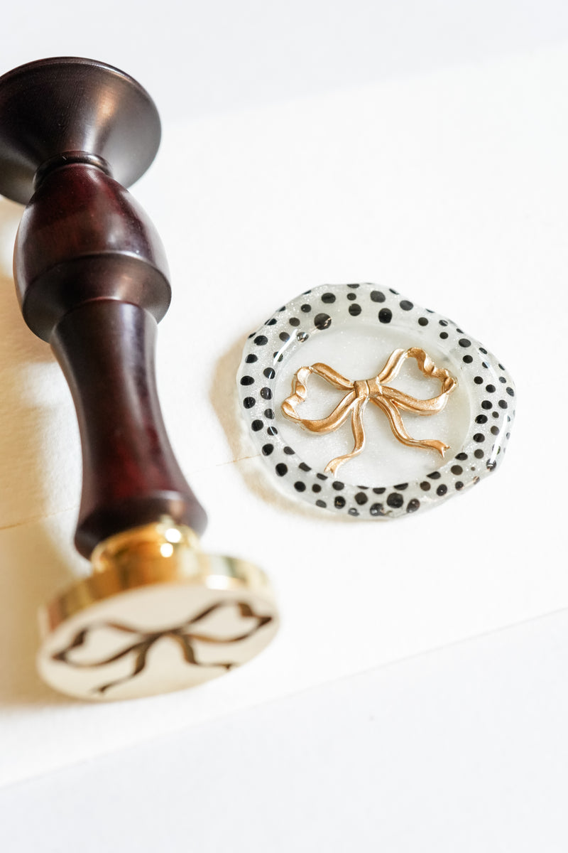 The Bow Seal (New Handle Edition)