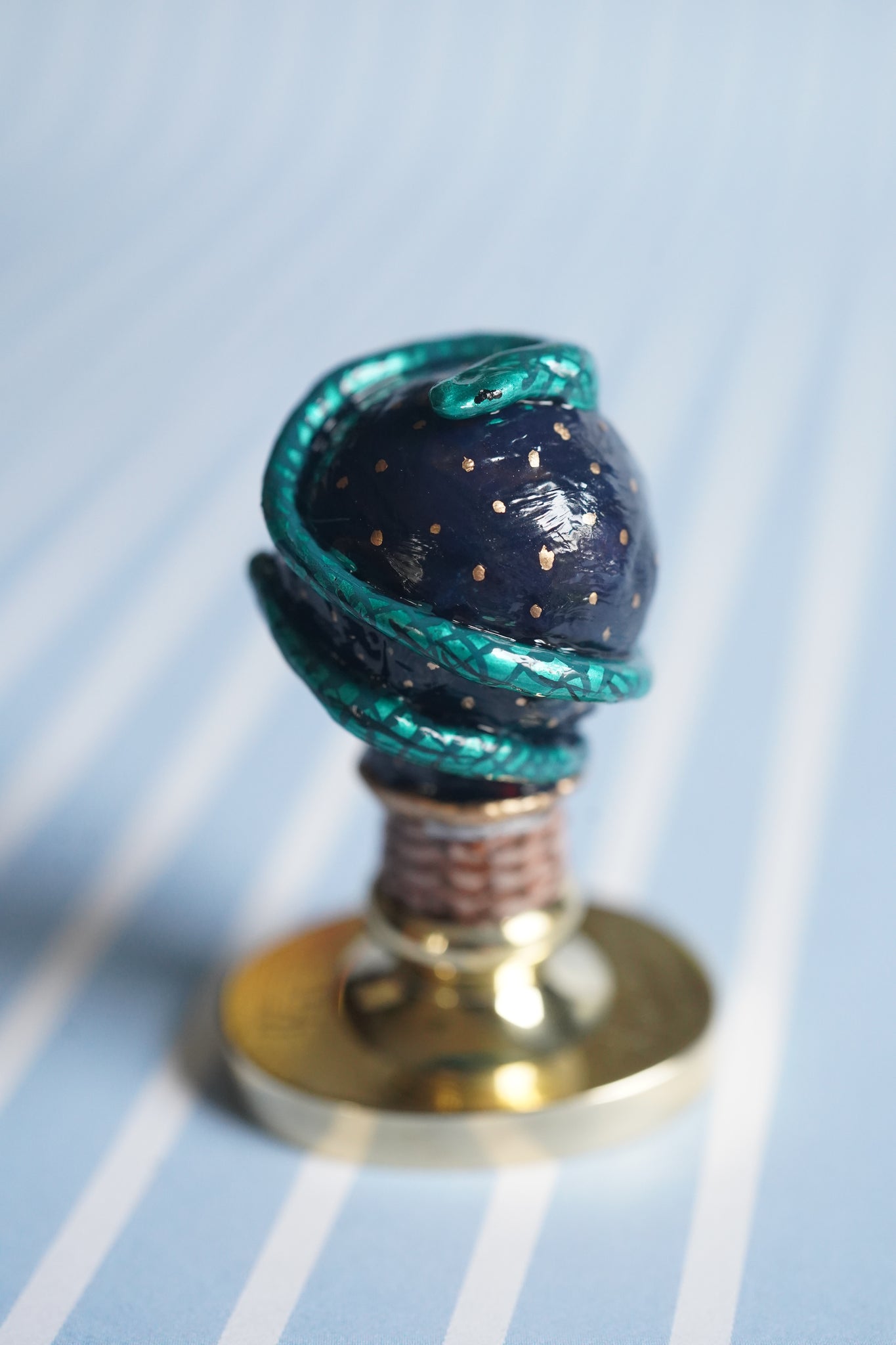 The Nouvelle Aube Hot Air Balloon Seal